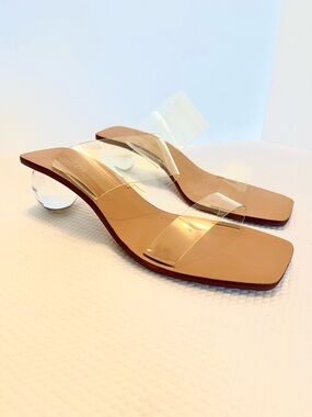Torgeis NY "Chantal" Clear Straps & Ball Heel 2.5 inches NWOT fits like 10 wide